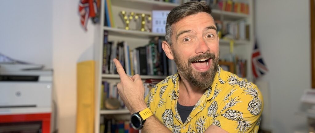 Alan discusses why you should use streamyard for podcasting- Yellow Tuxedo